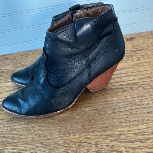 frye regina womens size 7.5 shoes black leather side zip wedge ankle booties - Picture 5 of 12